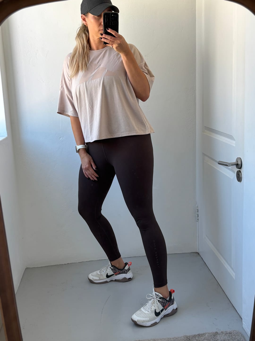 Customer photo review of Cocoa Butter Leggings