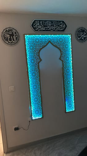 Customer photo review of Metal Mihrap, Ahşap Allah & Muhammed Lafzı ve Ahşap Bakara 144. Ayet Duvar Tablosu Seti