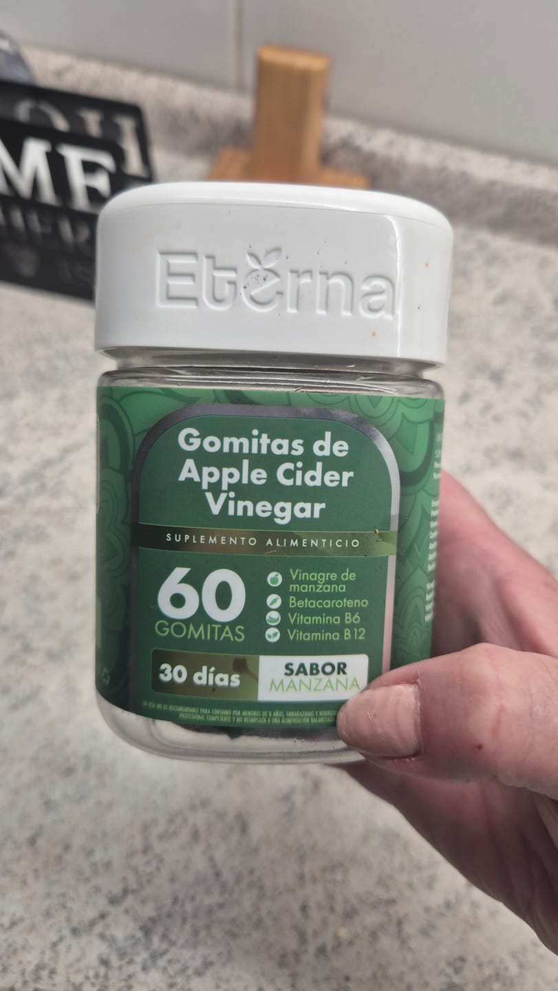 Customer photo review of Gomitas de Vinagre de Manzana