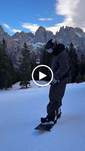 Customer video review of Men's Dark Green Raglan Sleeve Color Block Waterproof Breathable Snow Jacket