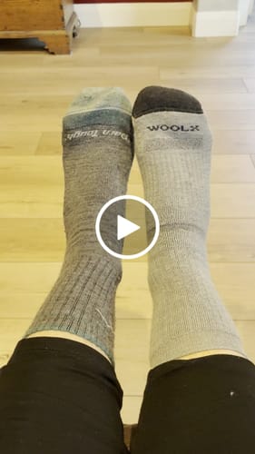 Customer video review of Womens Core Crew Socks - Grey