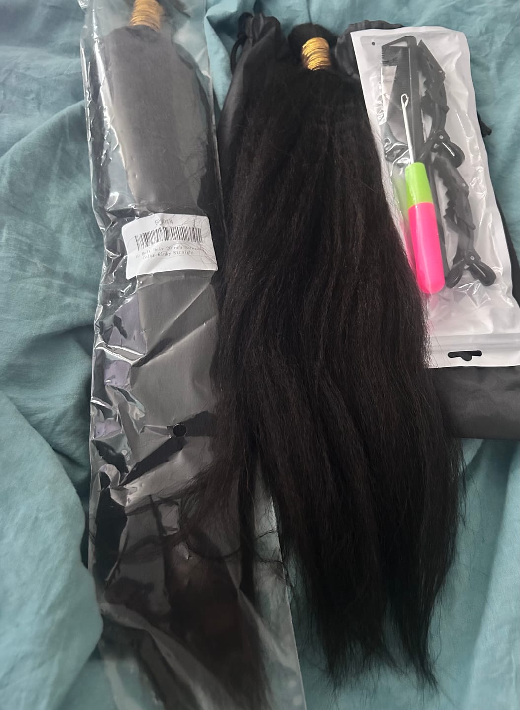 Customer photo review of Kinky Straight Bulk Hair Extensions for Braiding
