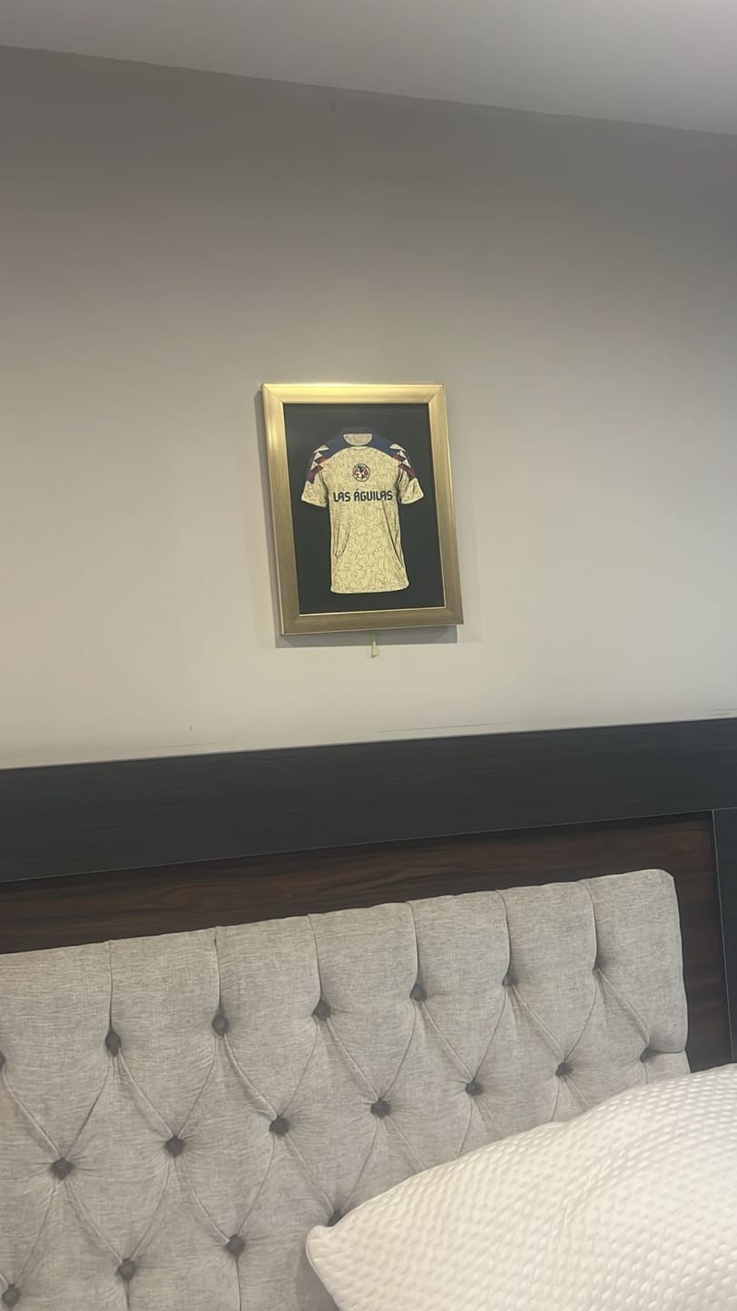 Customer photo review of Club América® Logo - Wooden Puzzle