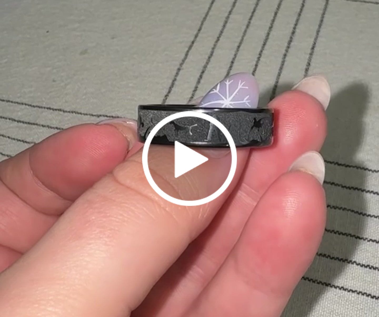 Customer video review of Laser Carved Duck Hunt Scenery Ring - 7mm Zirconium