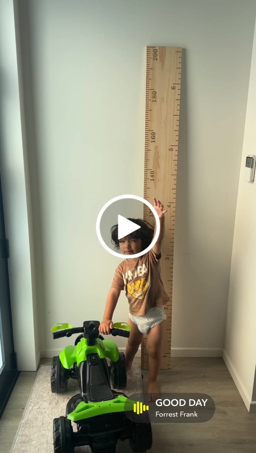 Customer video review of Wooden Height Chart - Personalised Childrens Growth Ruler