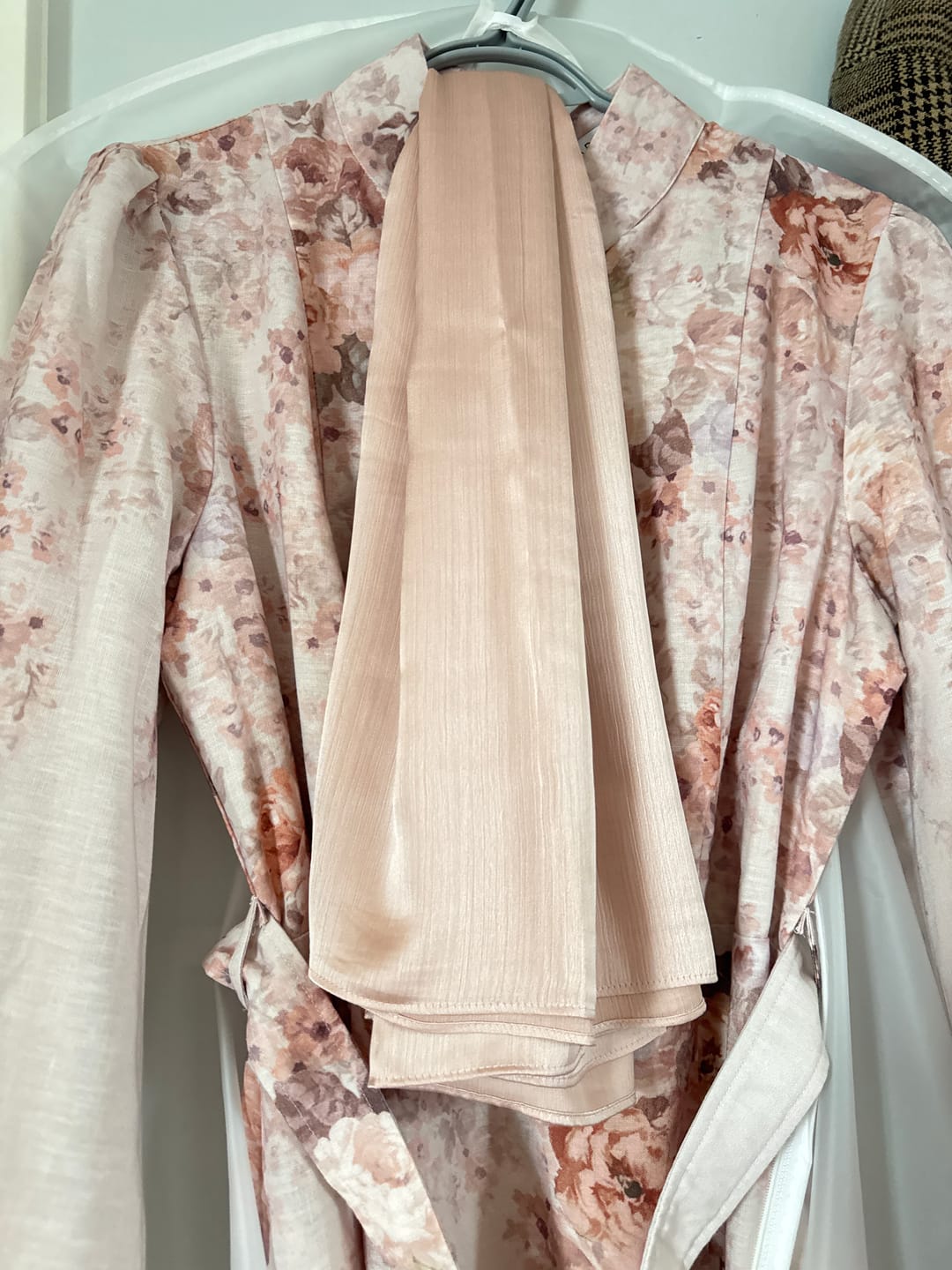 Customer photo review of Satin Crinkle Hijab - Rosewater