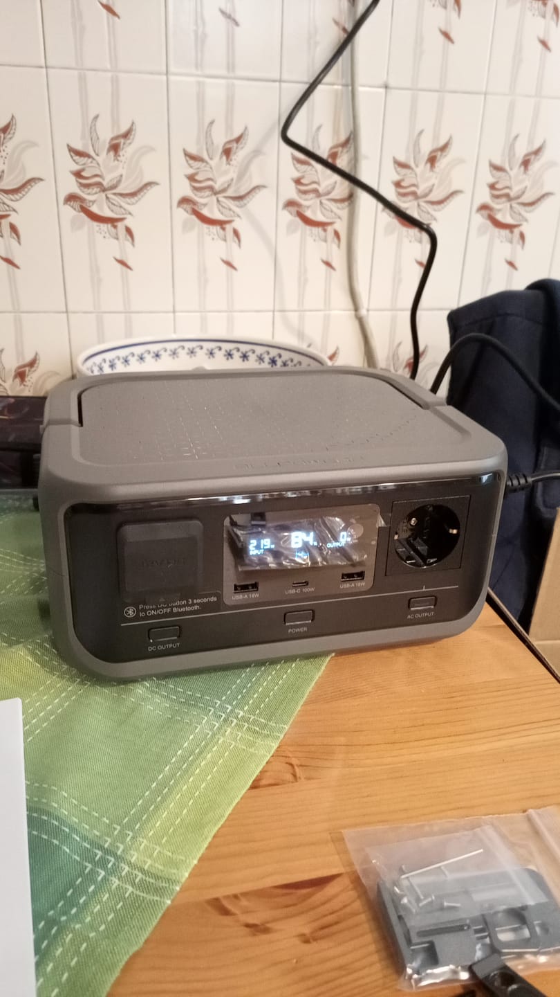 Customer photo review of ALLPOWERS VOLIX P300 Portable Power Station 300W 256Wh
