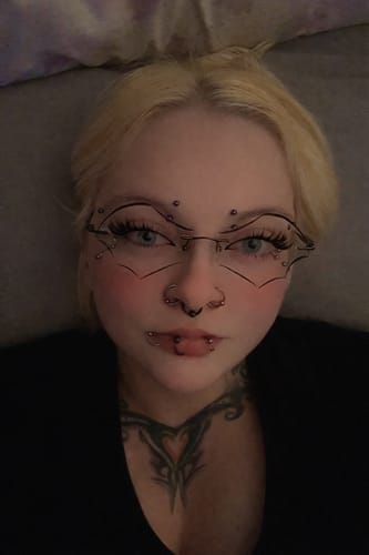 Customer photo review of Batty Eyeglasses