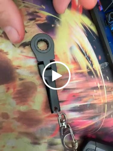 Customer video review of 10MM KEYCHAIN
