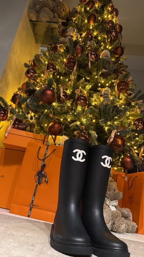 Customer photo review of cc rainboot chanel black coler