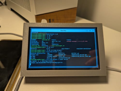 Customer photo review of FYSETC Raspberry Pi 5 inch DSI Touch Screen MIPI LCD V1.1 5 Inch LCD Touch Screen 800 X 480 DSI Display IPS Working With Raspberry Pi5/4B/CM4/3B+/3A+/3B/CM3/CM3+/2B/B+/A+