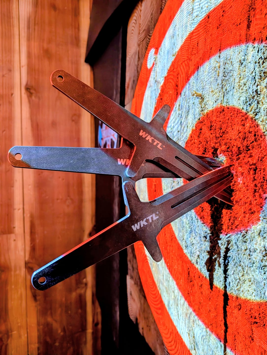 Customer photo review of WKTL Merlin Set of 3 Throwing Knives