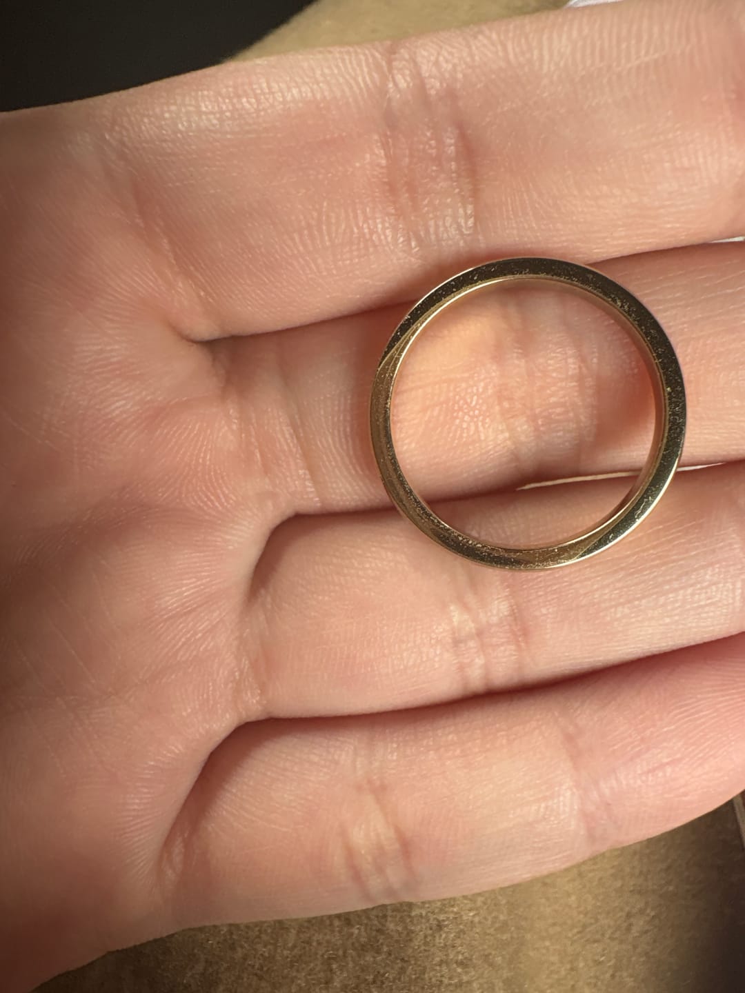 Customer photo review of Minimal Band Ring