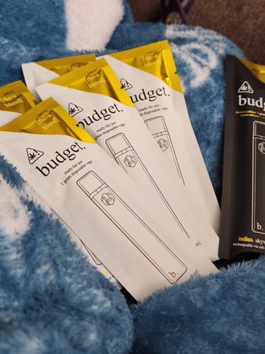 Customer photo review of 1 Gram THCA Blend Vape Pen | Sour Diesel - Sativa