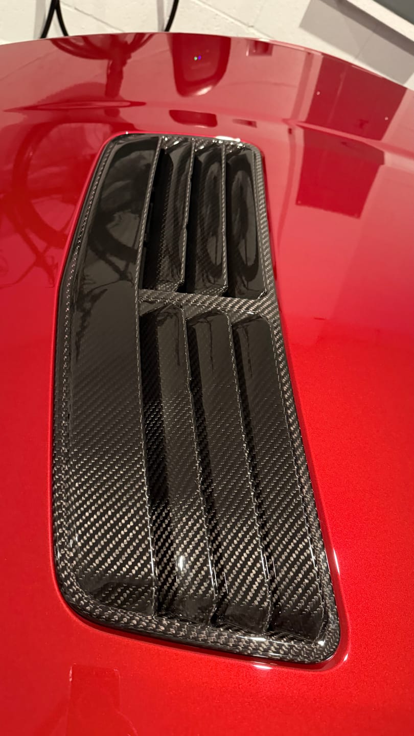 Customer photo review of 2024+ S650 Mustang Real Carbon Fiber Hood Vent | Direct Replacement - OEM Style