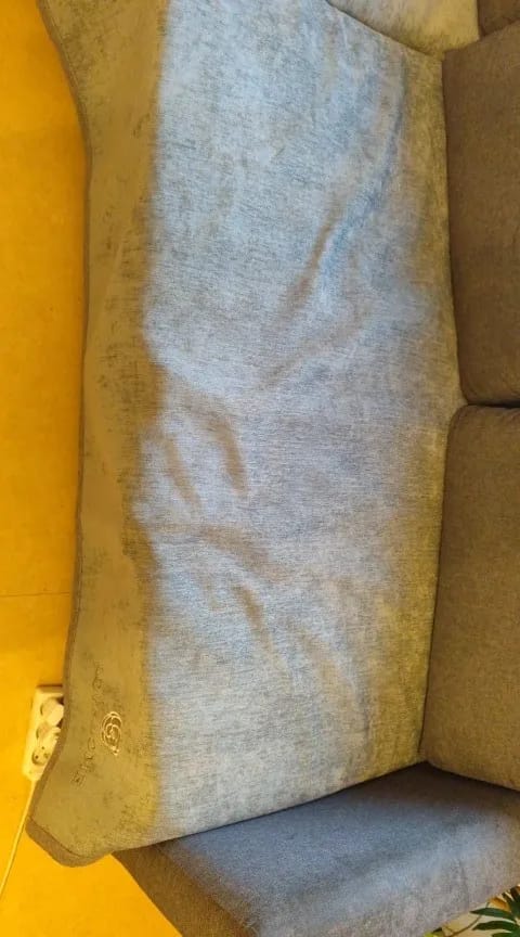 Customer photo review of LuxeWrap Sofabezug - Moderner, Rutschfester Sofakissenschutz