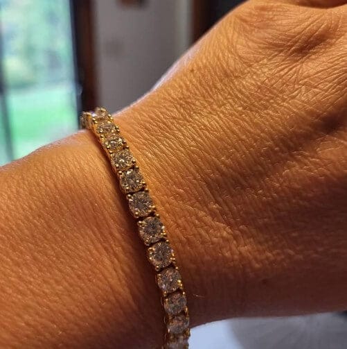 Customer photo review of 3MM 4MM 5MM 6.5MM Moissanite Tennis Chain Bracelet