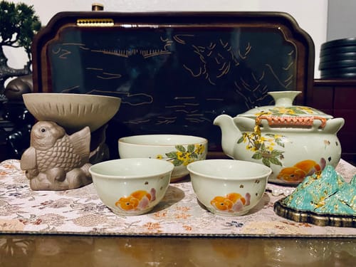 Customer photo review of Osmanthus And Koi Travel Tea Set