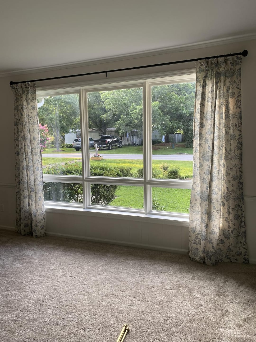 Customer photo review of Vintage Botanical Vine & Multi-Floral Curtains