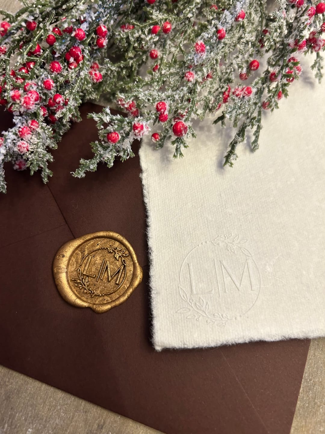 Customer photo review of Prägestempel mit eigenem Logo