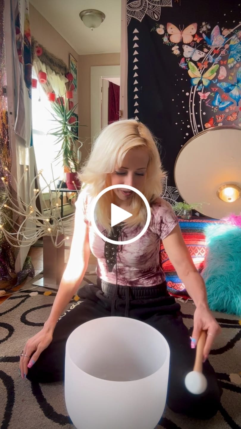Customer video review of 11" HEART CHAKRA 342.88Hz (Exact Pitch)
