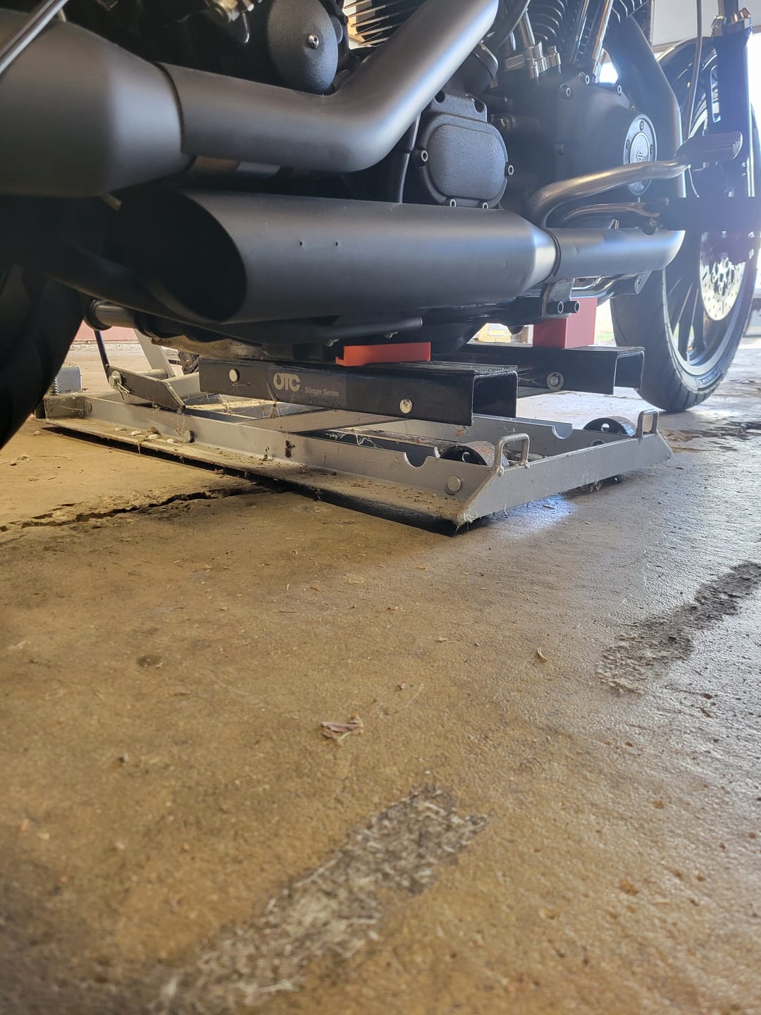 Customer photo review of 99-17 Dyna lift block adapters
