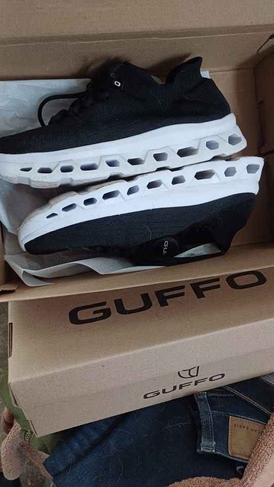 Customer photo review of GUFFO NOVA | Tenis ergonómicos de alto confort