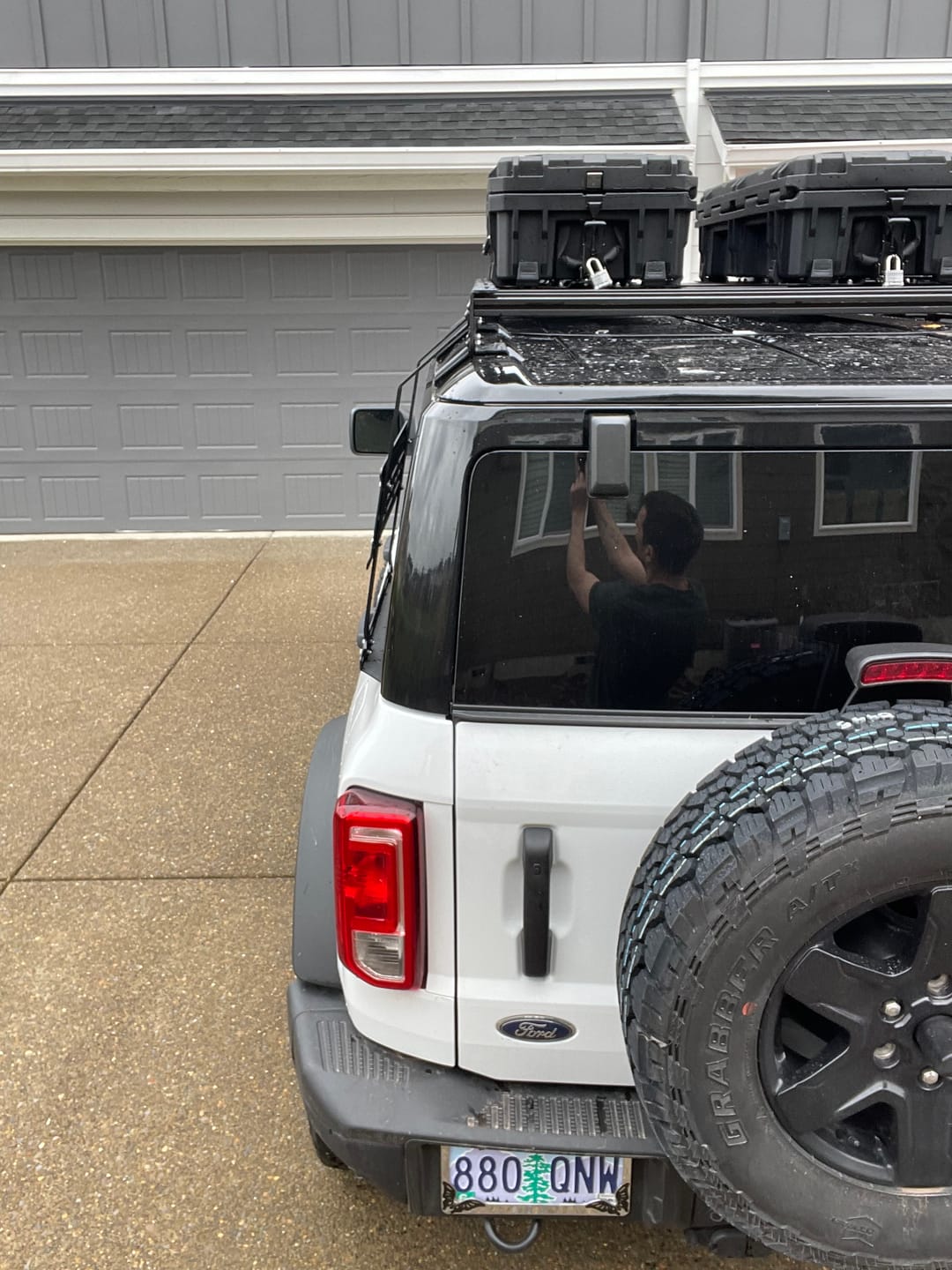 Customer photo review of Modular Roof Rack For The Ford Bronco 4-Door