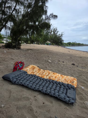 Avis photo d'un client sur MATELAS GONFLABLE COZIYA