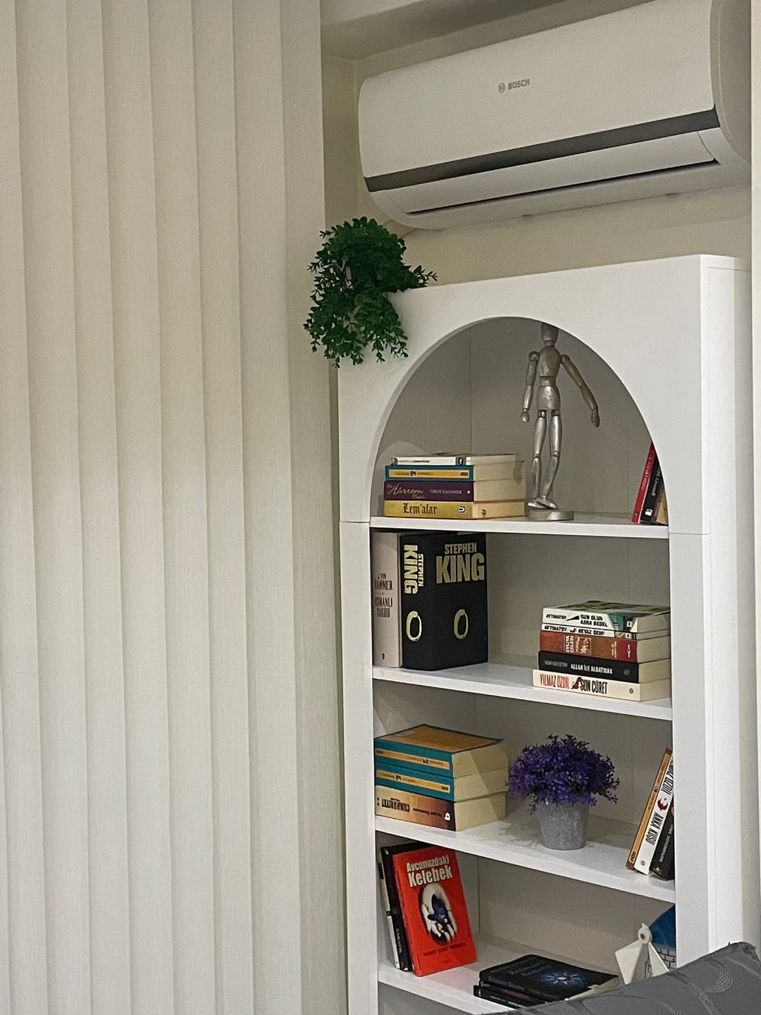 Customer photo review of Rani HC116 Kitaplık 6 Raflı Çalışma Odası Kütüphane Modern Duvar Rafı Beyaz