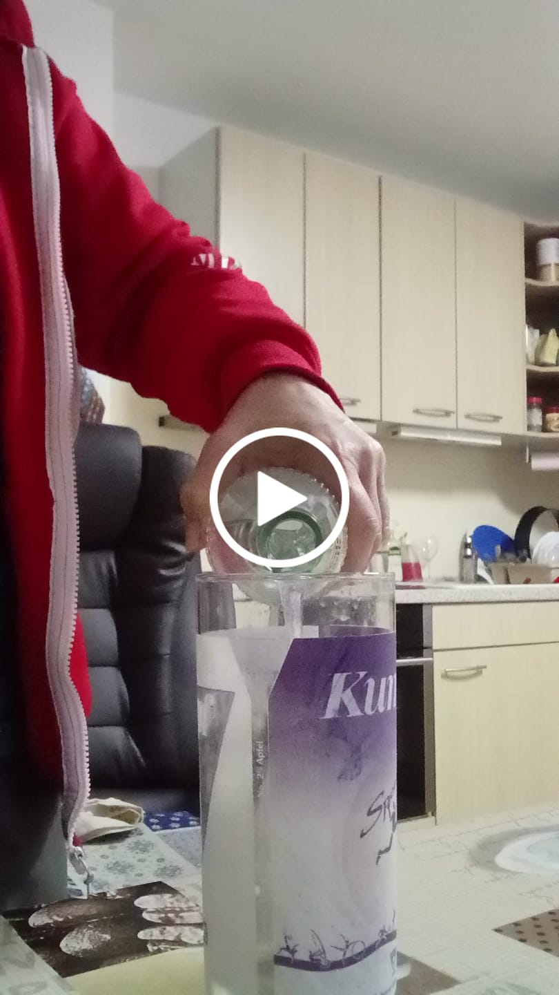 Customer video review of Kollagen Pulver Hydrolysat, 450g - 100% Peptide Typ I, II & III, geschmacksneutral & leicht löslich 3er-Set