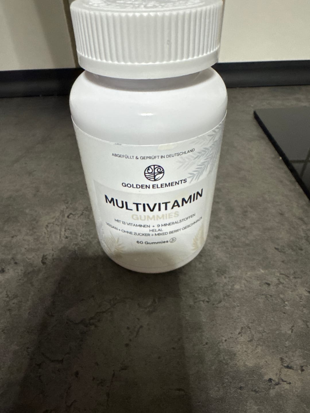 Customer photo review of Premium Multivitamin - Gummies