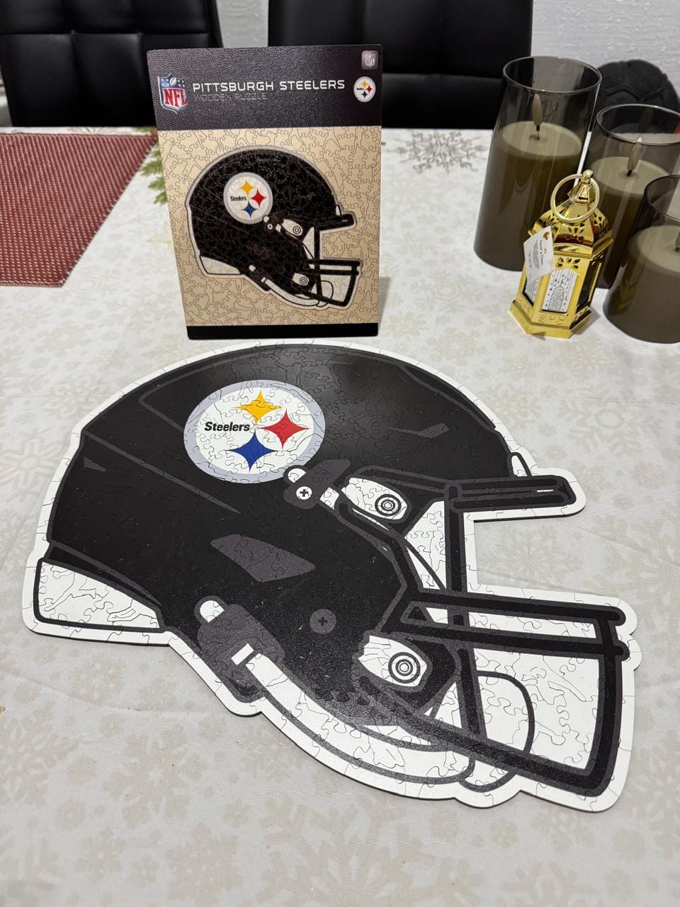 Customer photo review of Pittsburgh Steelers™ Casco - Rompecabezas de Madera