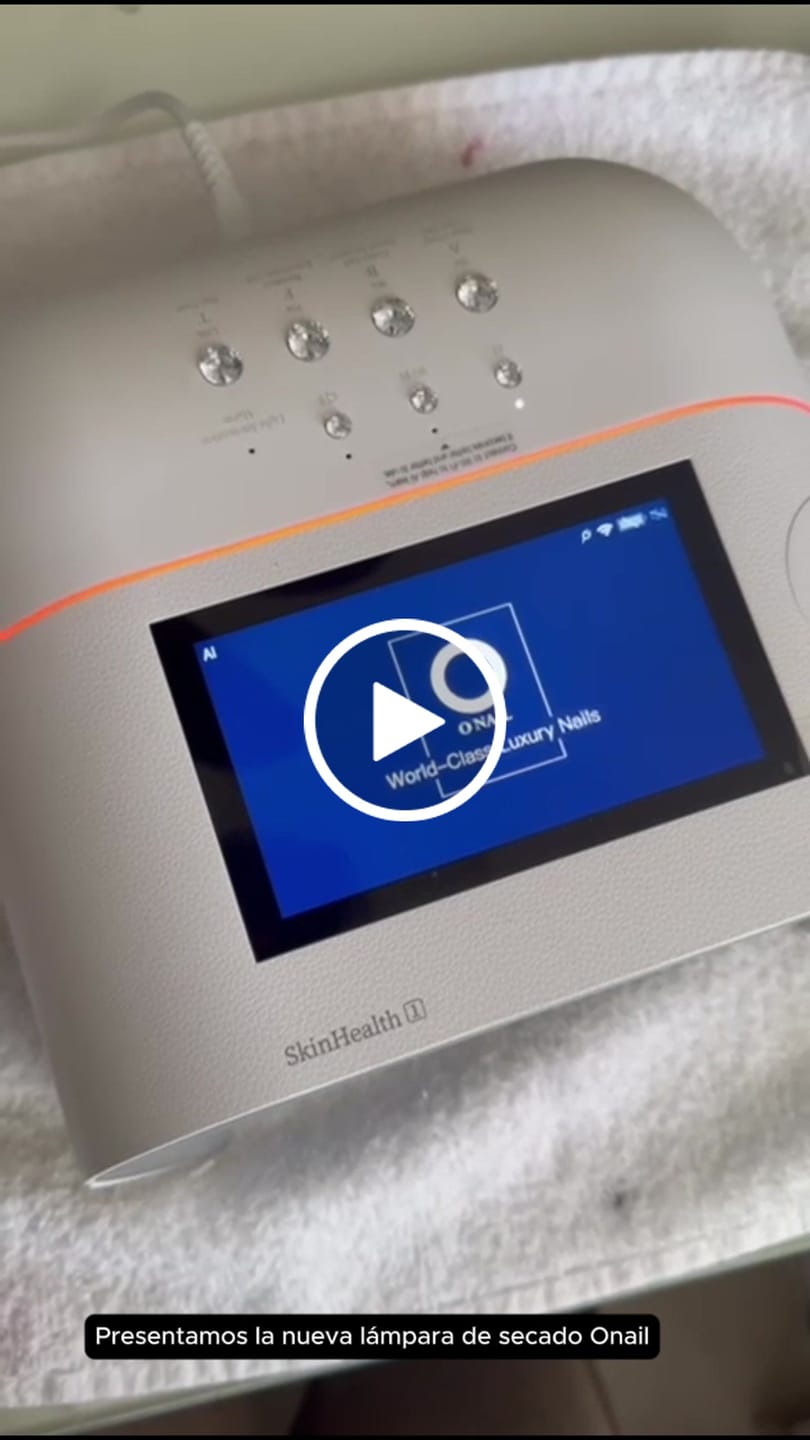Customer video review of Skin Health No.1 AI Nail Lamp