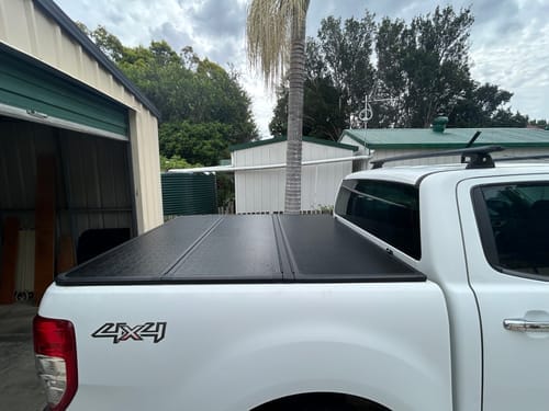 Customer photo review of Tri-Fold Hard Lid Tonneau Cover for Ford Ranger 2012-mid 2022 - UniUte