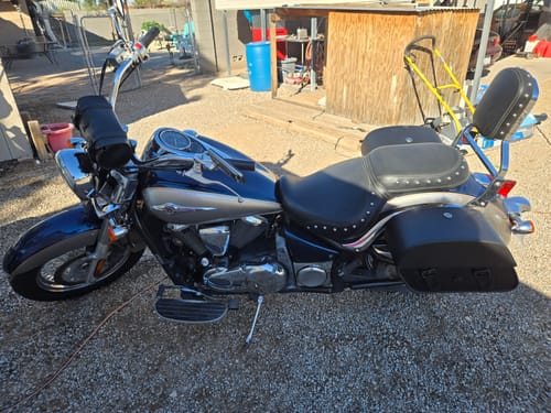 Customer photo review of 28L - Baelor Medium Hard Mount Kawasaki Vulcan 900 Classic VN900 Motorcycle Saddlebags