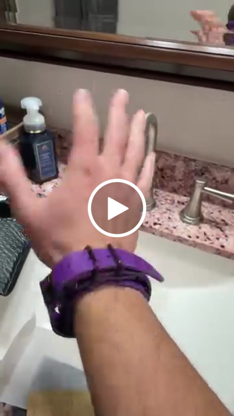 Customer video review of Luxe Chain( 3 in 1 Convertible Leather Bracelet, Handcuffs & Choker Necklace) ( Purple Leather with Heart)