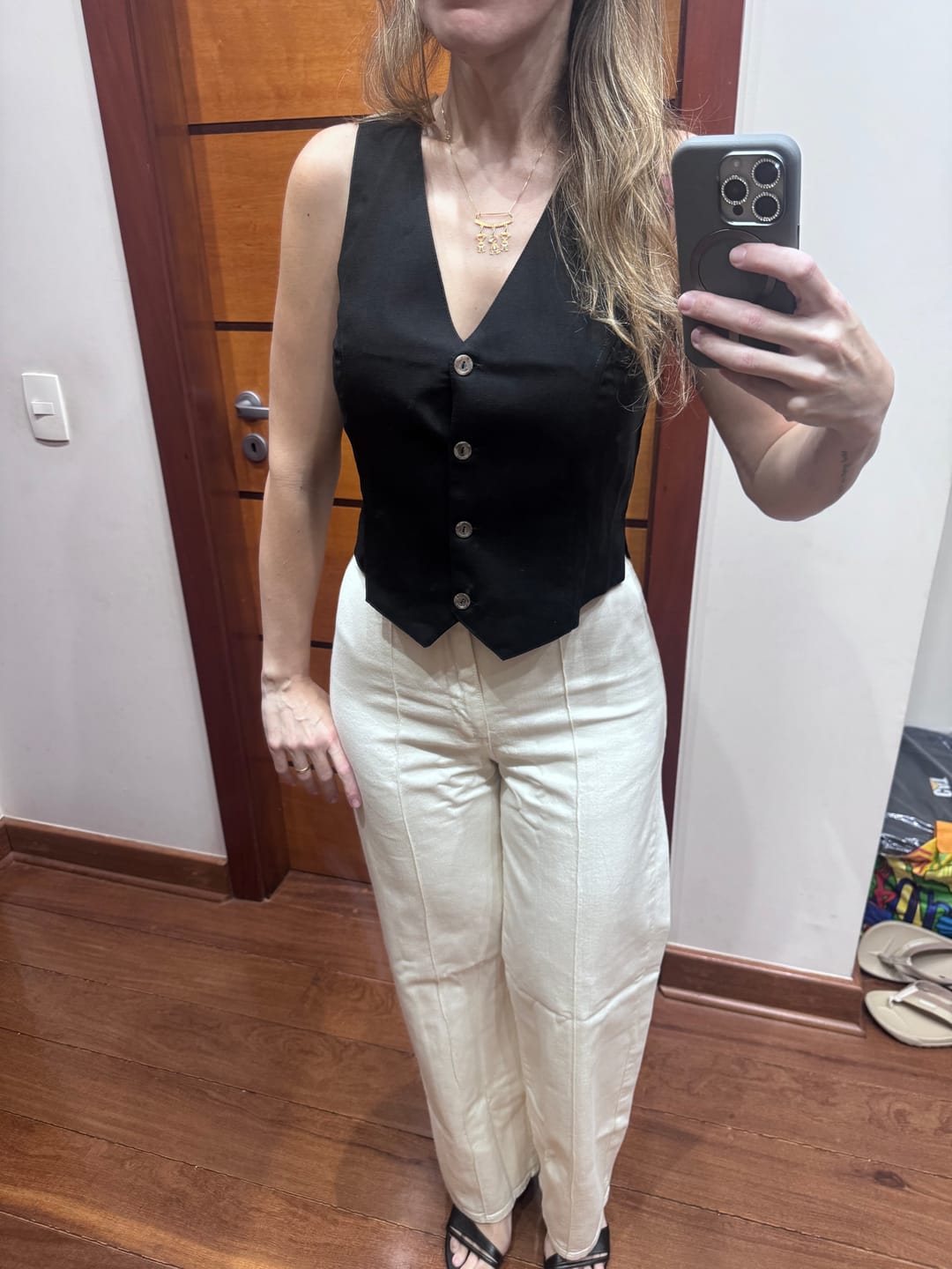 Customer photo review of Colete Calêndula Preto