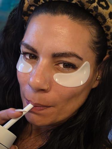 Customer photo review of Après Ski Skincare Kit