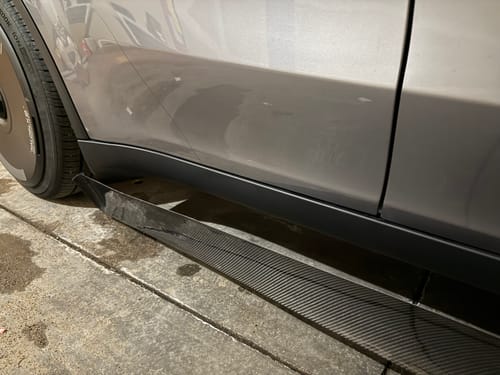 Customer photo review of CMST Genuine Carbon Fiber Side Skirts V4 For Tesla Model Y 2020-2026
