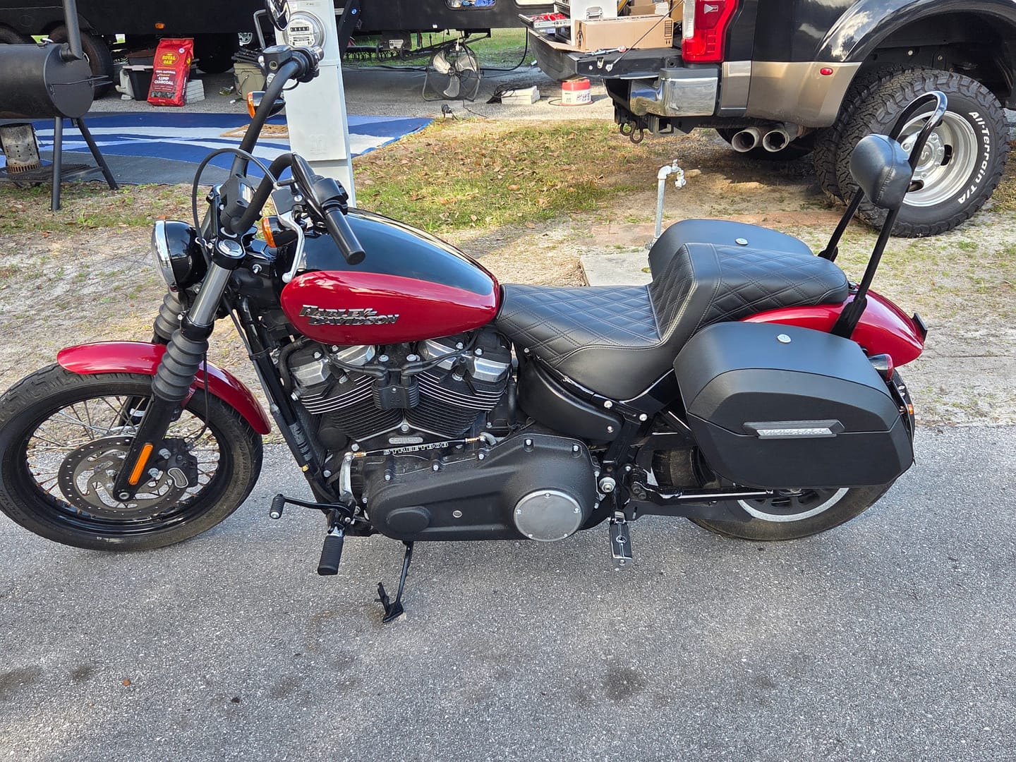 Customer photo review of 32L - Darkin Large Quick Mount Leather Wrapped Hard Saddlebags for Harley Softail Street Bob FXBB