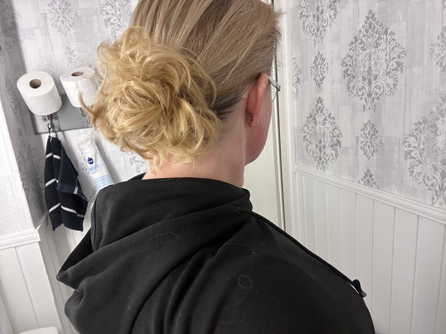Customer photo review of Tangled Scrunchie
