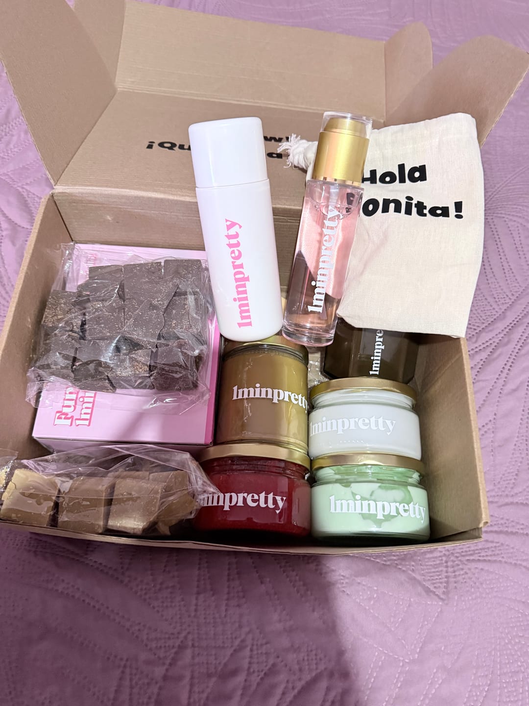 Customer photo review of Kit 1minpretty: 2 tarros de cera + fundidor + refill + exfoliante + crema pepino + agua rosas + talco para depilar con envío gratis mx