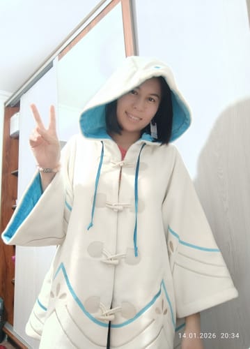 Customer photo review of Venti Cloak Preorder