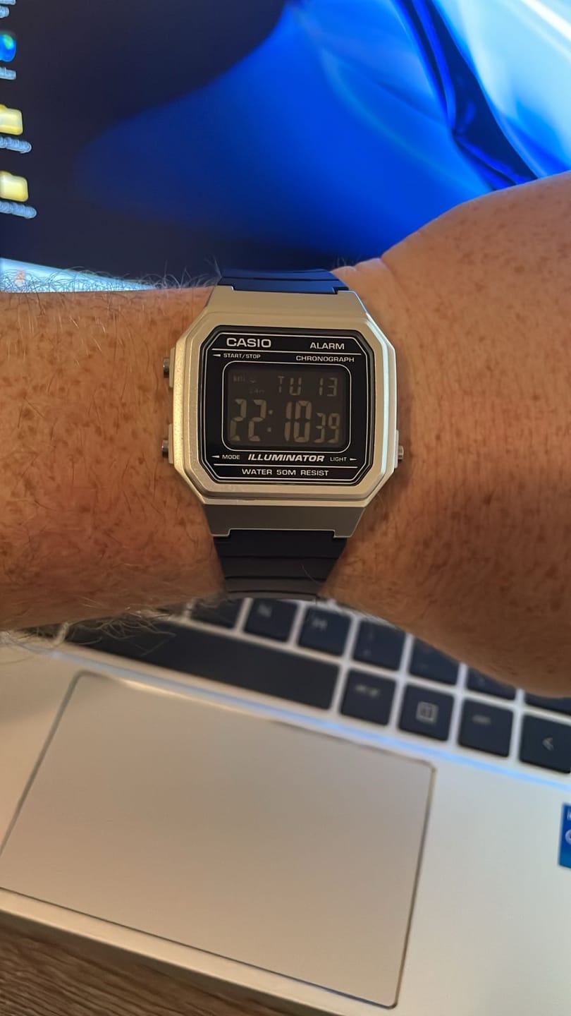 Customer photo review of Reloj Casio Vintage W-217HM-7BV Plateado/Negro