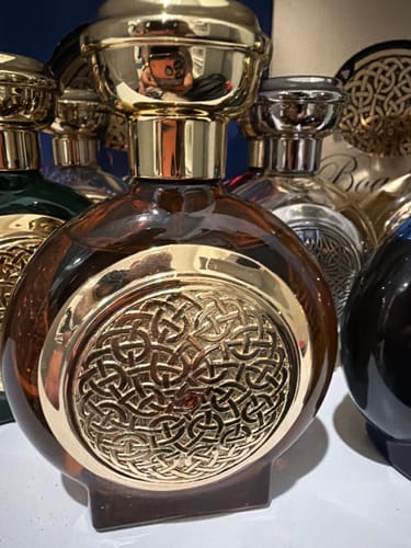 Customer photo review of Boadicea The Victorious Tobacco Sapphire