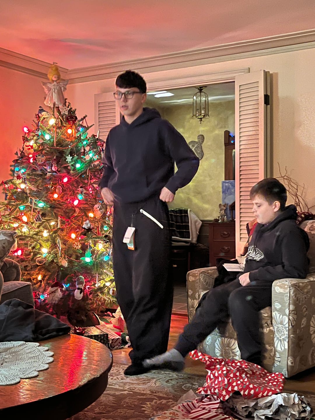 Customer photo review of Men's Coffee Baggy Wear-resistant Waterproof Snow Pants
