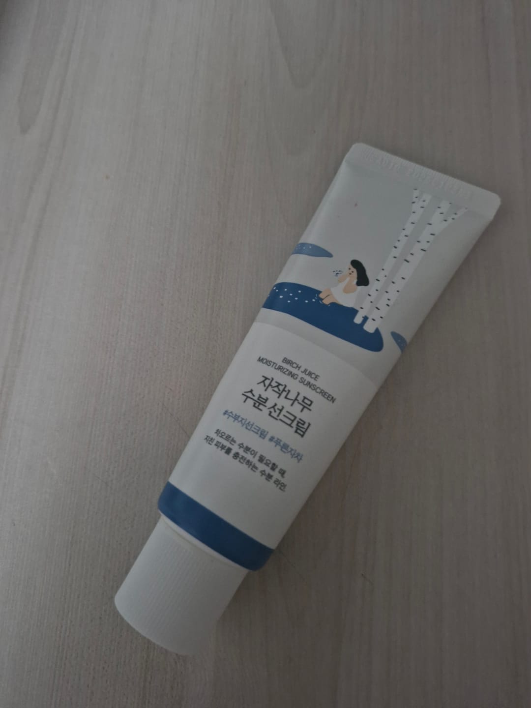 Customer photo review of Mitrinošs saules aizsargkrēms ar bērzu sulu Round Lab Birch Juice Moisturizing Sunscreen SPF50+ PA++++