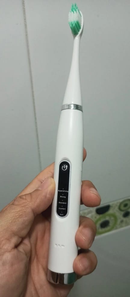 Customer photo review of Détartreur Brosse à dent Électrique 2 en 1