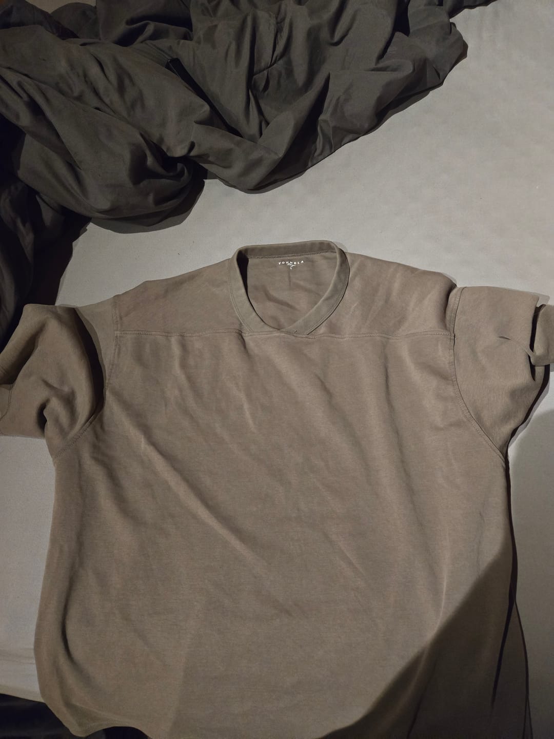 Customer photo review of 4196 - V-Neck Soft Tees